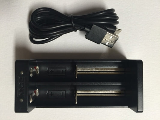 XTAR MC2 Universal 2x Lithium Charger - USB